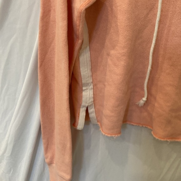 Abercrombie & Fitch Light pink/ peach Crop Hoodie small - Picture 3 of 5